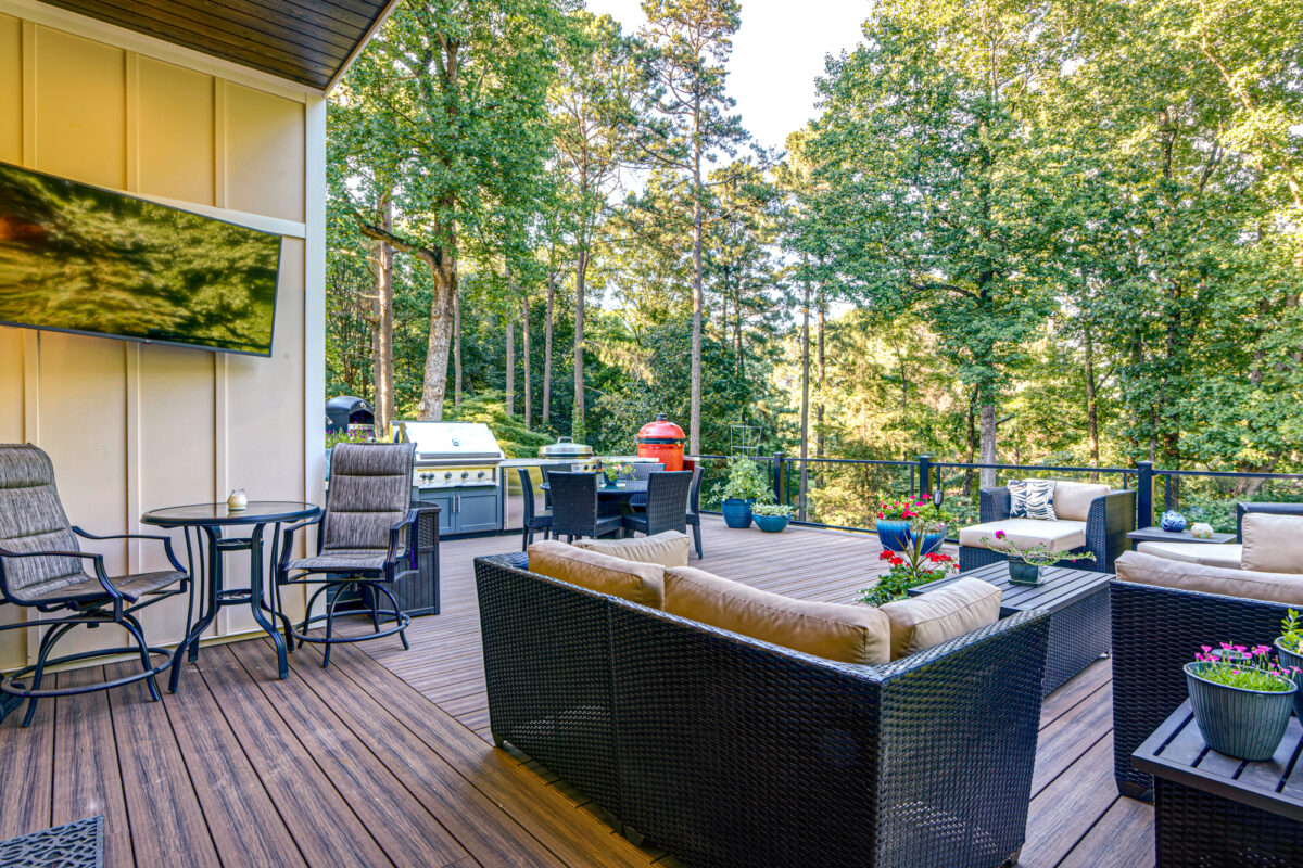 Rooftop Outdoor Kitchen | Skyline Views & Stylish Design