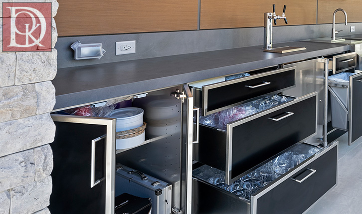 outdoor kitchen company