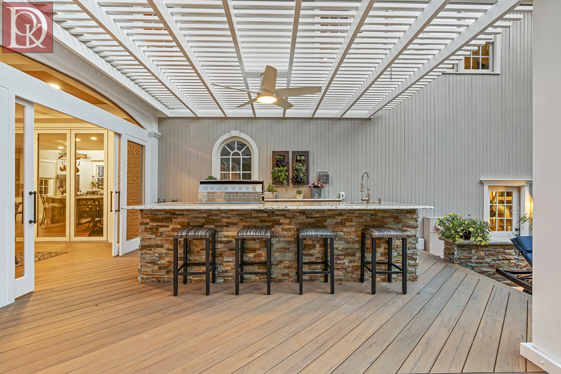 fall outdoor entertaining