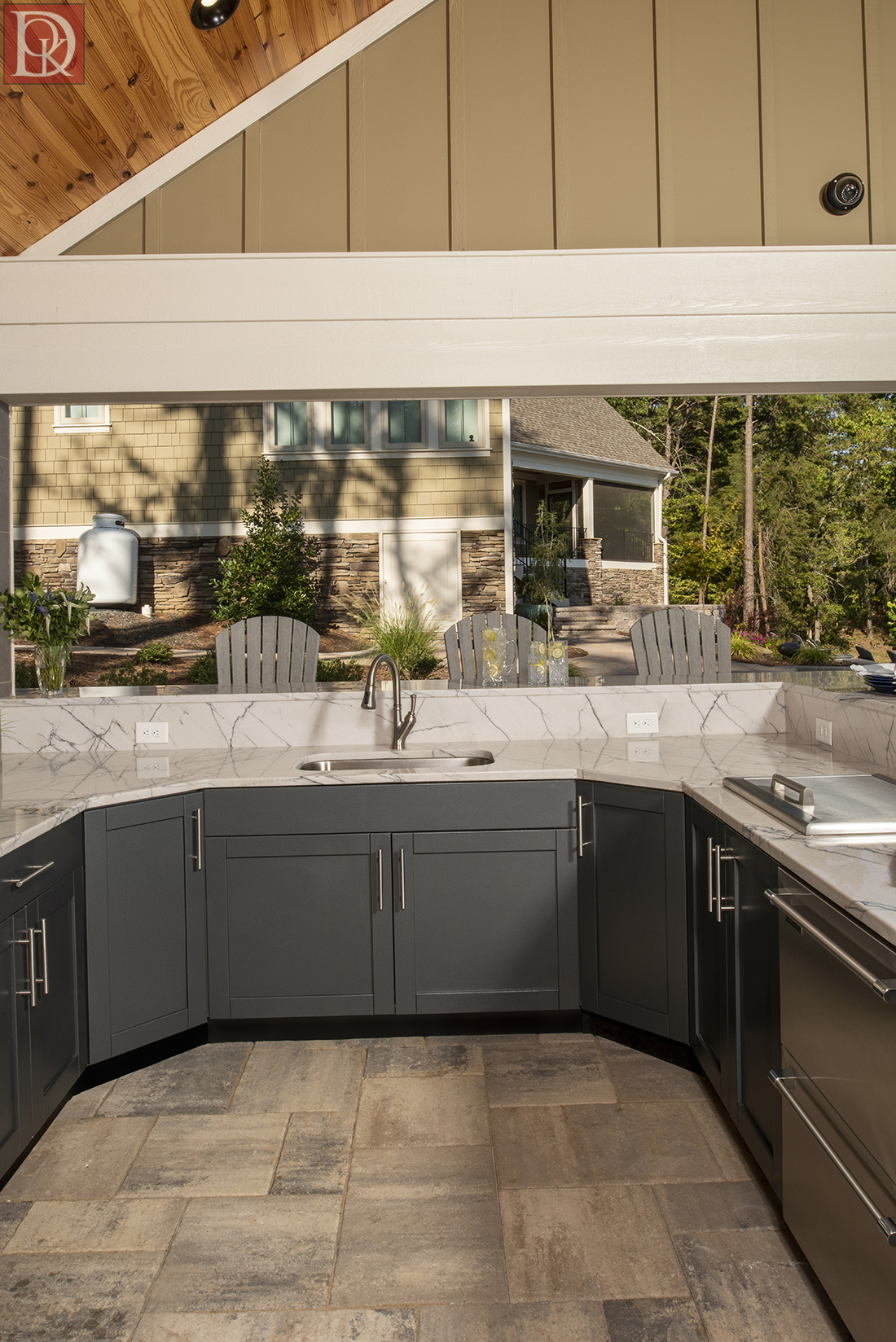 lakeside-paradise-kitchen-image-4 outdoor kitchen