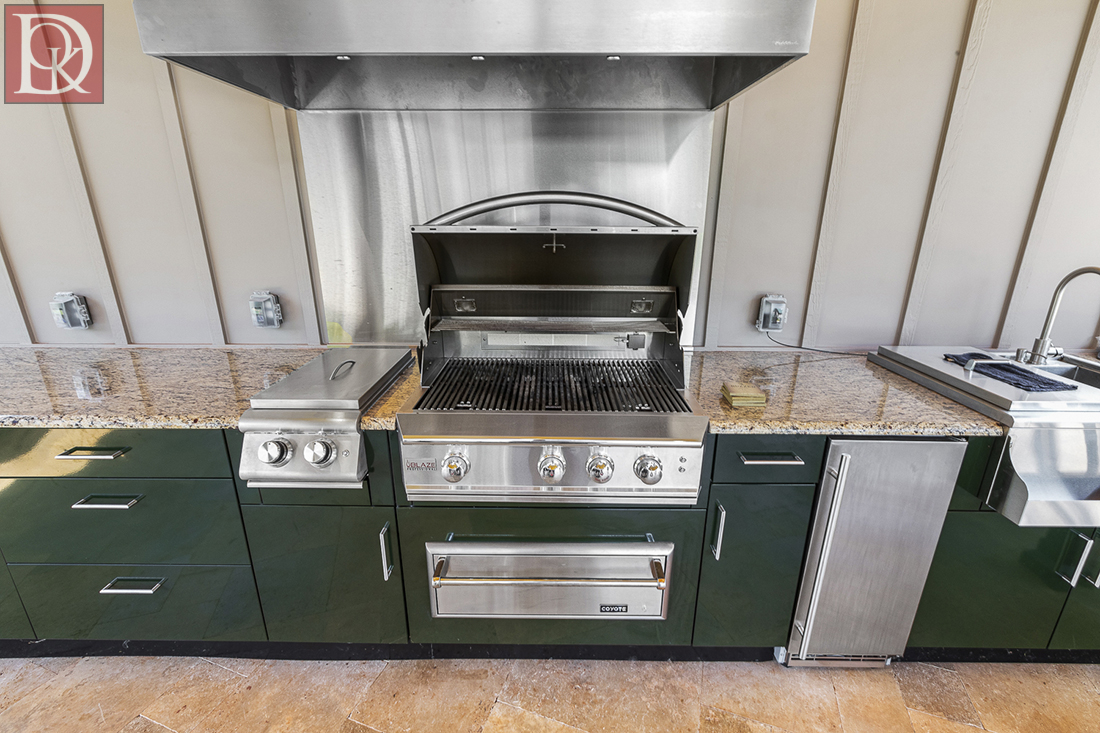 wake-forest-outdoor-kitchen-image-008b distinctive outdoor kitchens