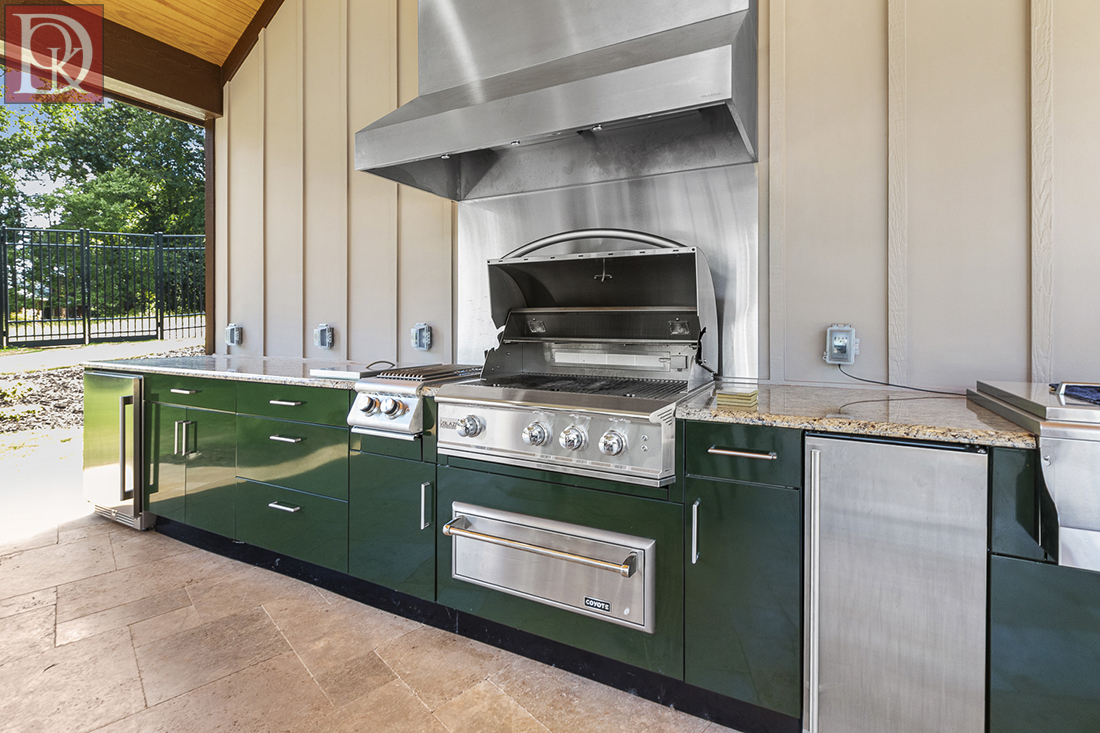 wake-forest-outdoor-kitchen-image-009b distinctive outdoor kitchens