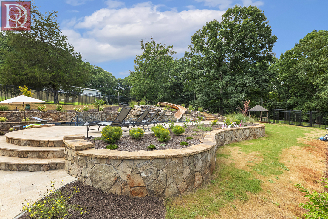 wake-forest-outdoor-kitchen-image-019b distinctive outdoor kitchens