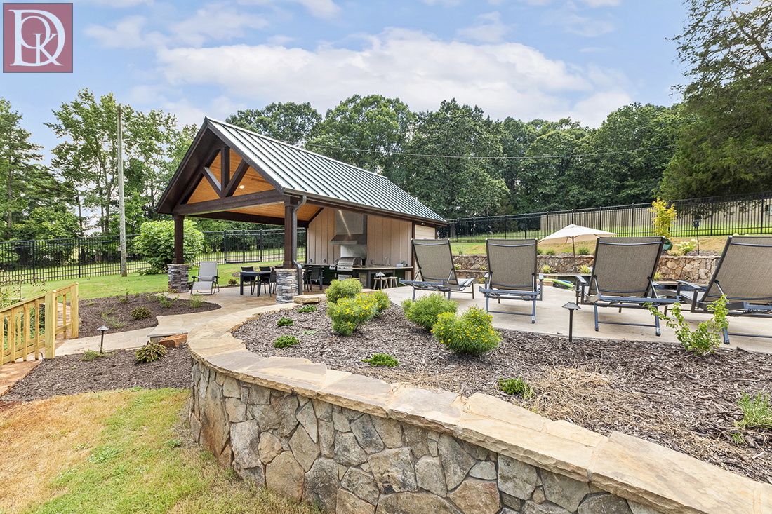 wake-forest-outdoor-kitchen-image-020b distinctive outdoor kitchens