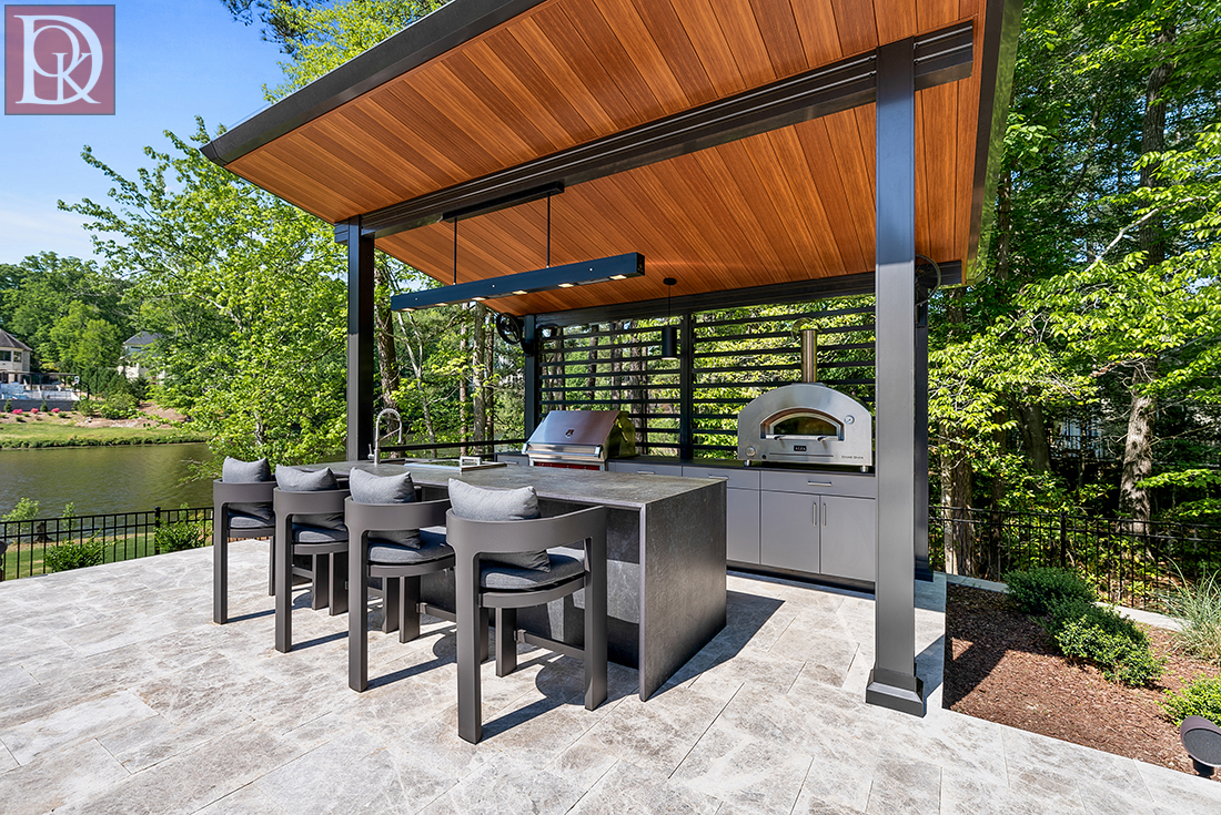 2026-outdoor-kitchen-trends-pizza-ovens-beverage-centers-more (7) fall outdoor entertaining