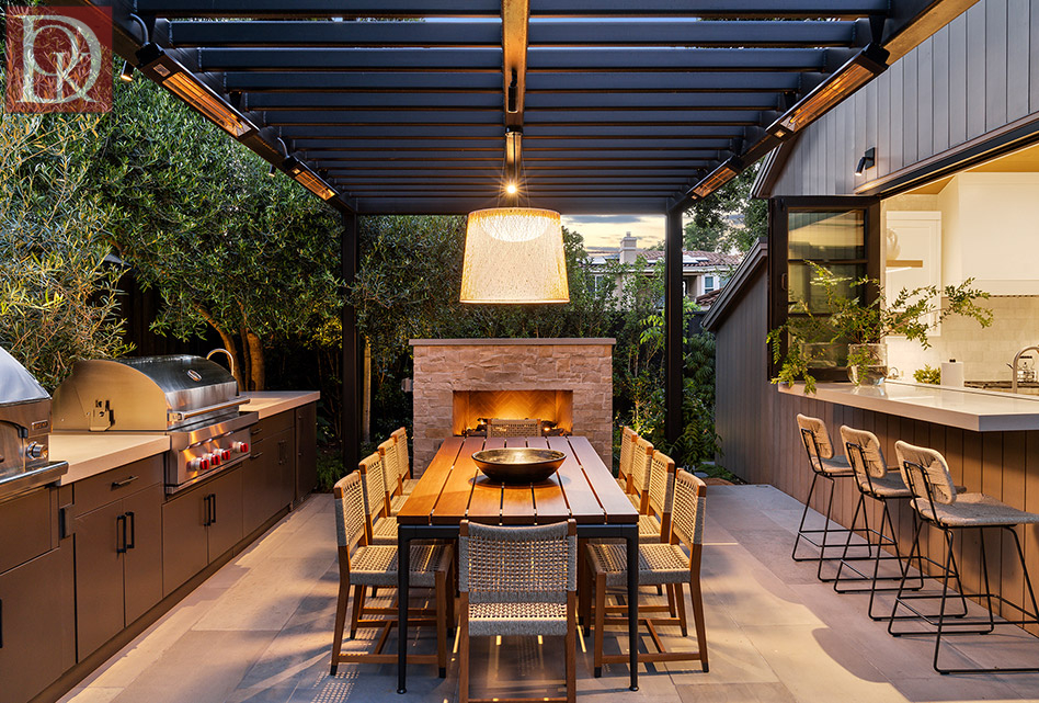 custom outdoor kitchens