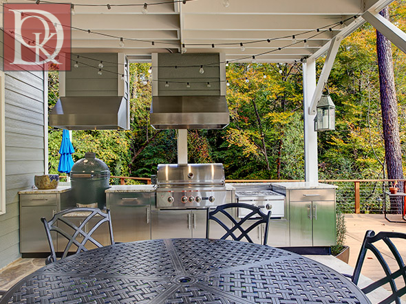 custom outdoor kitchens