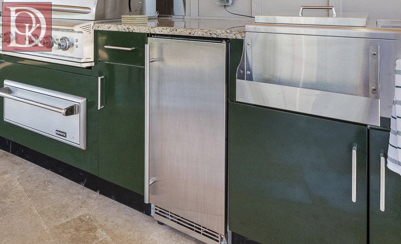 wake-forest-outdoor-kitchen-page-ice-machine outdoor kitchen